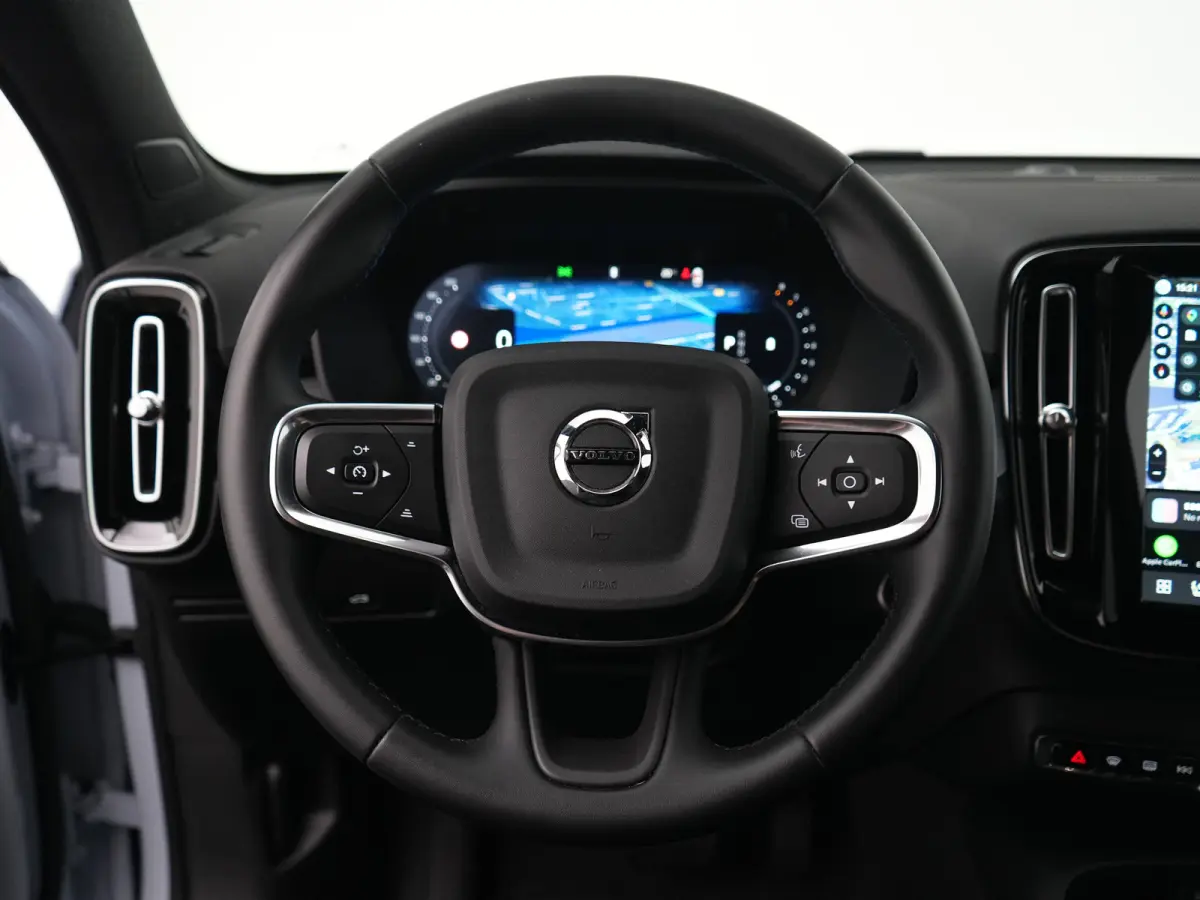 B4 Plus Dark | Harman/Kardon | Elek Stoelen | Camera | Trekhaak | All Season | Adaptive Cruise | BLIS | Pilot Assist