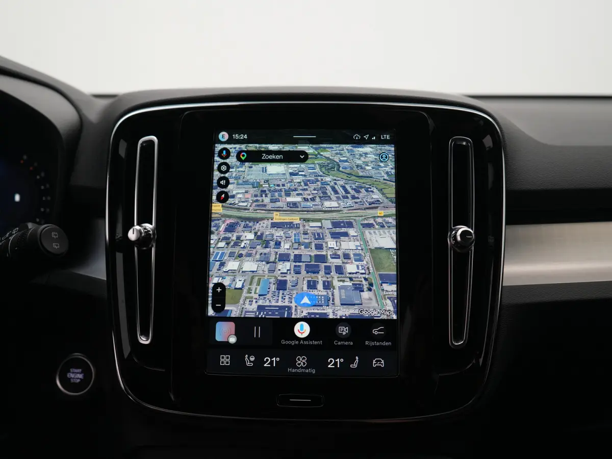 B4 Plus Dark | Harman/Kardon | Elek Stoelen | Camera | Trekhaak | All Season | Adaptive Cruise | BLIS | Pilot Assist
