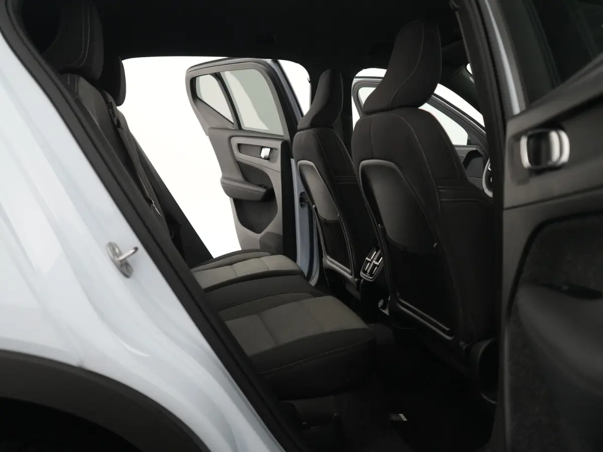 B4 Plus Dark | Harman/Kardon | Elek Stoelen | Camera | Trekhaak | All Season | Adaptive Cruise | BLIS | Pilot Assist