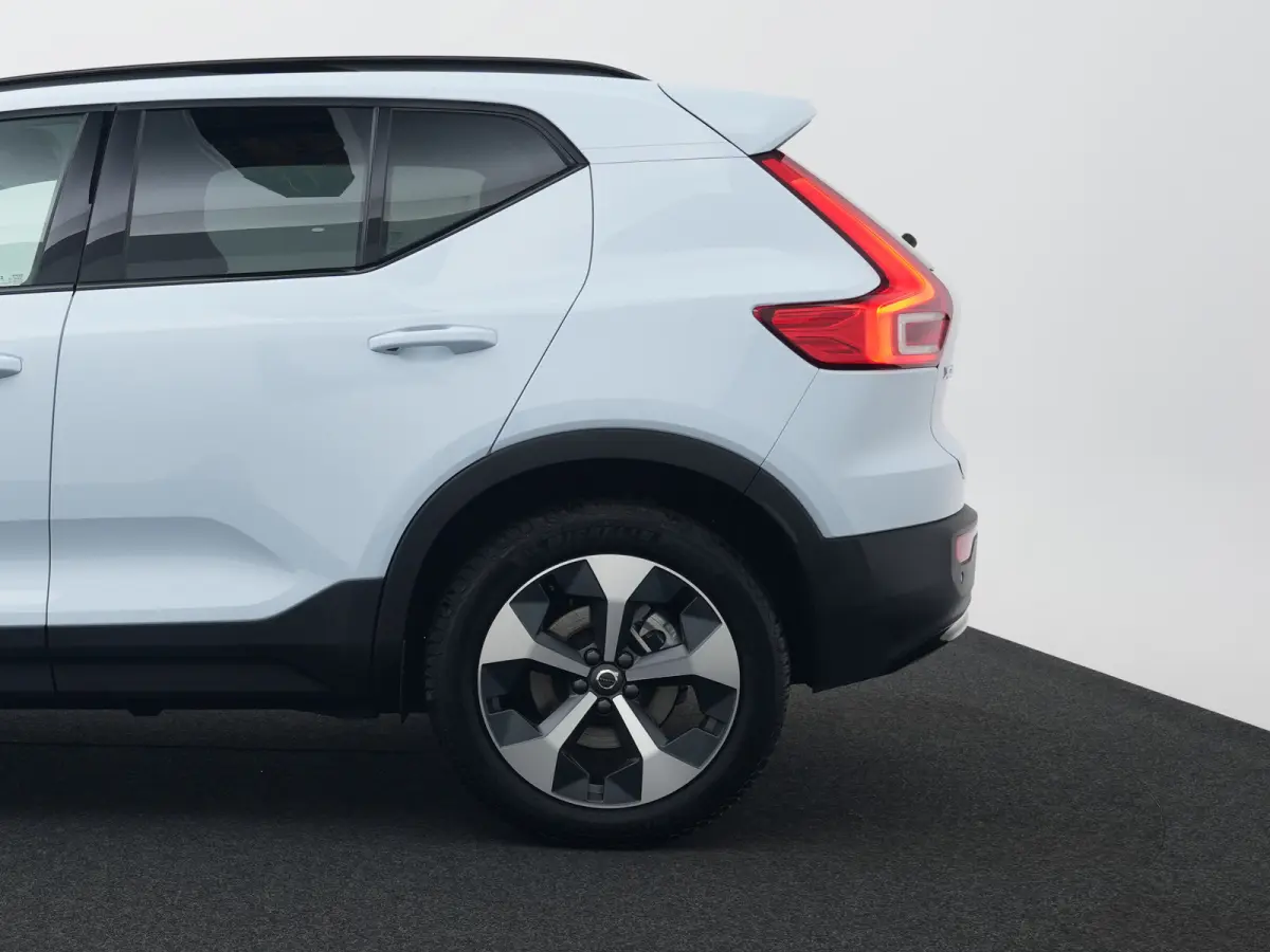 B4 Plus Dark | Harman/Kardon | Elek Stoelen | Camera | Trekhaak | All Season | Adaptive Cruise | BLIS | Pilot Assist