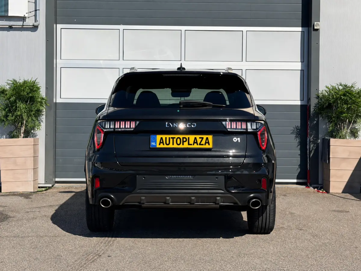 1.5 / Full Black / Plug-in Hybrid / Panorama / Inruil Mog.