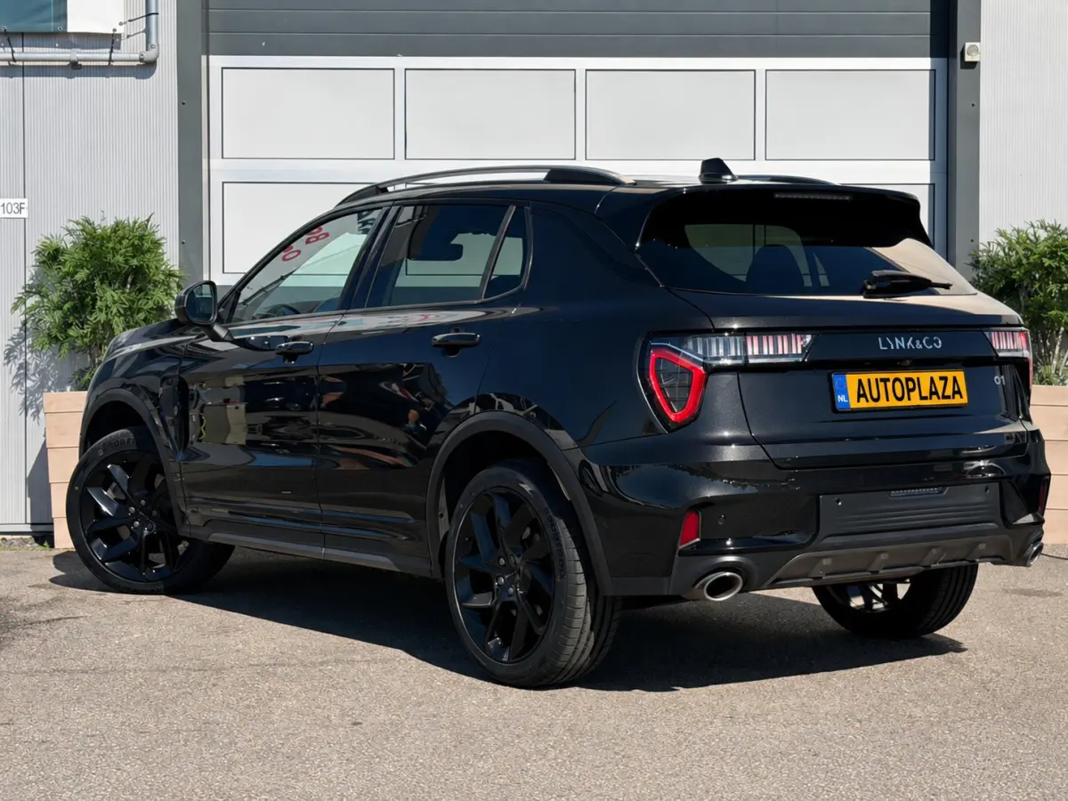 1.5 / Full Black / Plug-in Hybrid / Panorama / Inruil Mog.