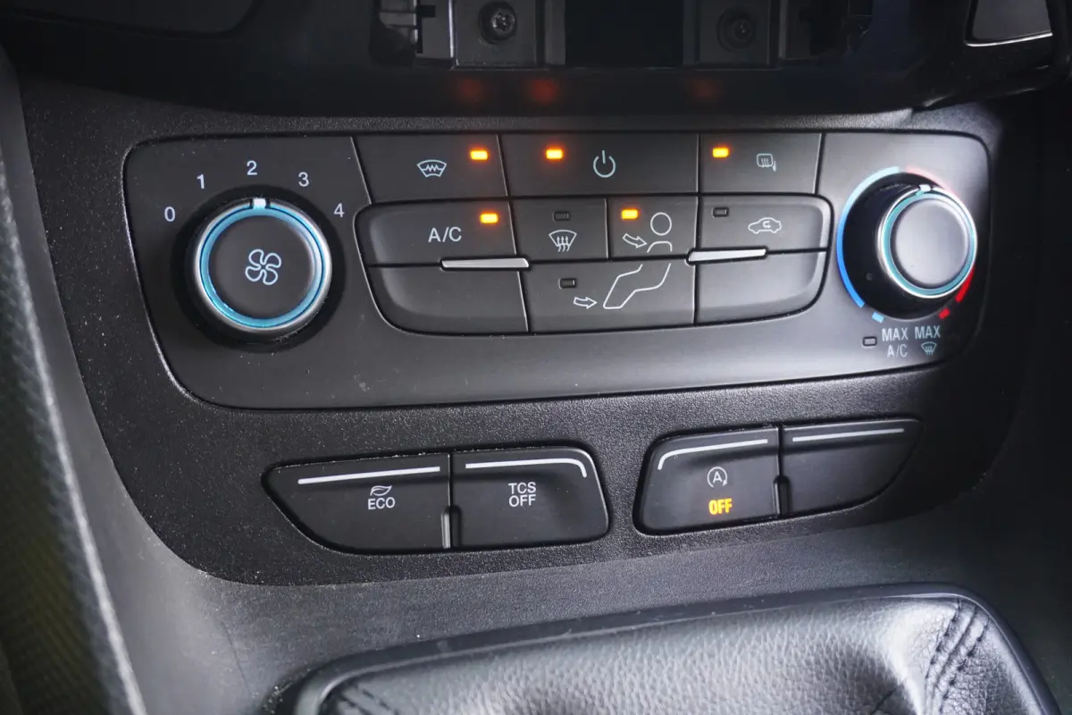 1.5 EcoBlue EURO 6 - Airco - Cruise - Camera - €8.950,- Excl.