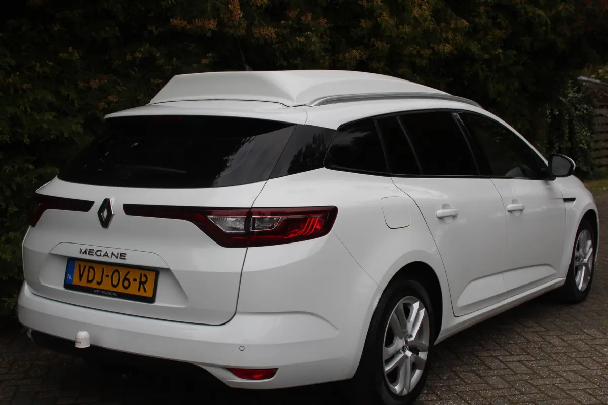 1.5 Blue dCi ZEN 116PK | Climate Control | NAVI | Trekhaak | PDC | Distributie vervangen! | EURO 6