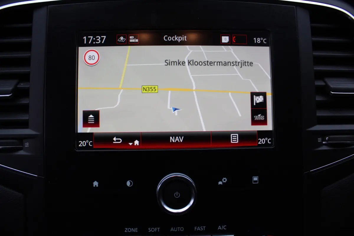 1.5 Blue dCi ZEN 116PK | Climate Control | NAVI | Trekhaak | PDC | Distributie vervangen! | EURO 6