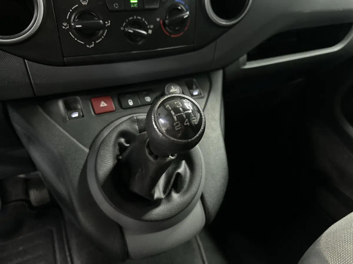 120 1.6 BlueHDi 75 L1 Profit+ Trekhaak | Cruise Control