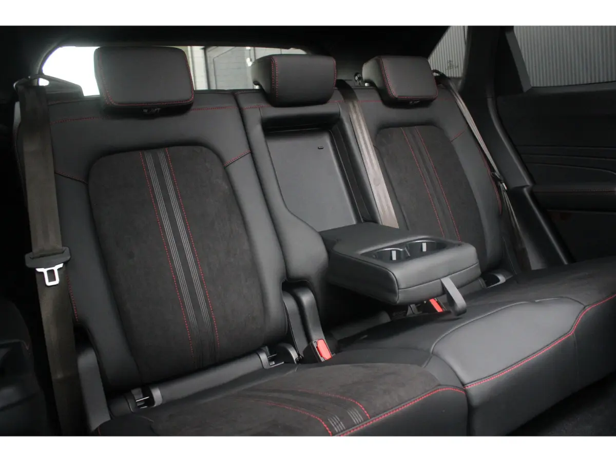 2.5 PHEV ST-Line X | Full options inclusief Black-pack & Trekhaak