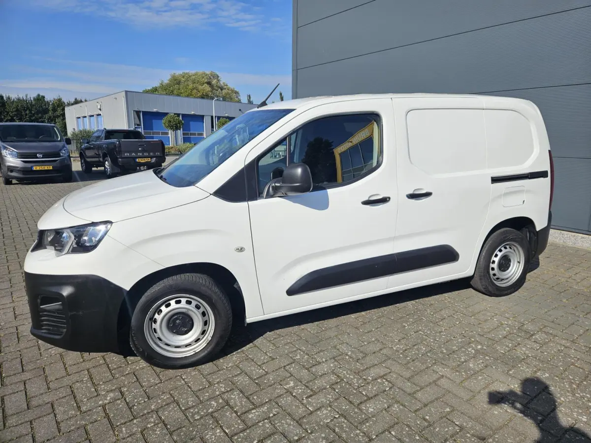1.5 BlueHDI Airco Navigatie 2 x schuifd