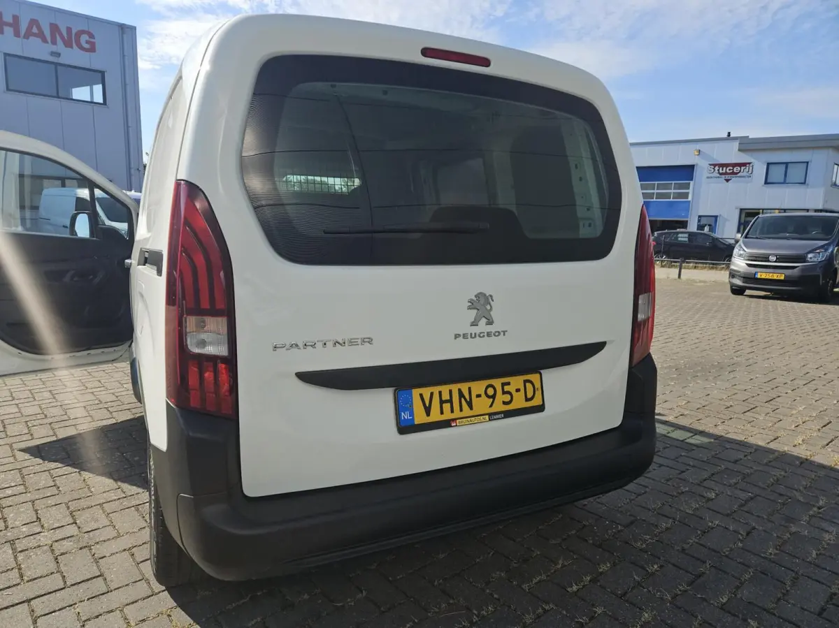 1.5 BlueHDI Airco Navigatie 2 x schuifd
