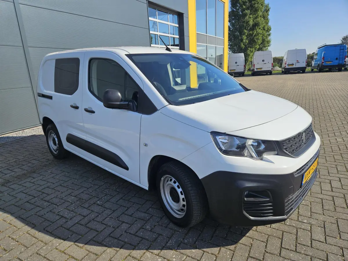 1.5 BlueHDI Airco Navigatie 2 x schuifd