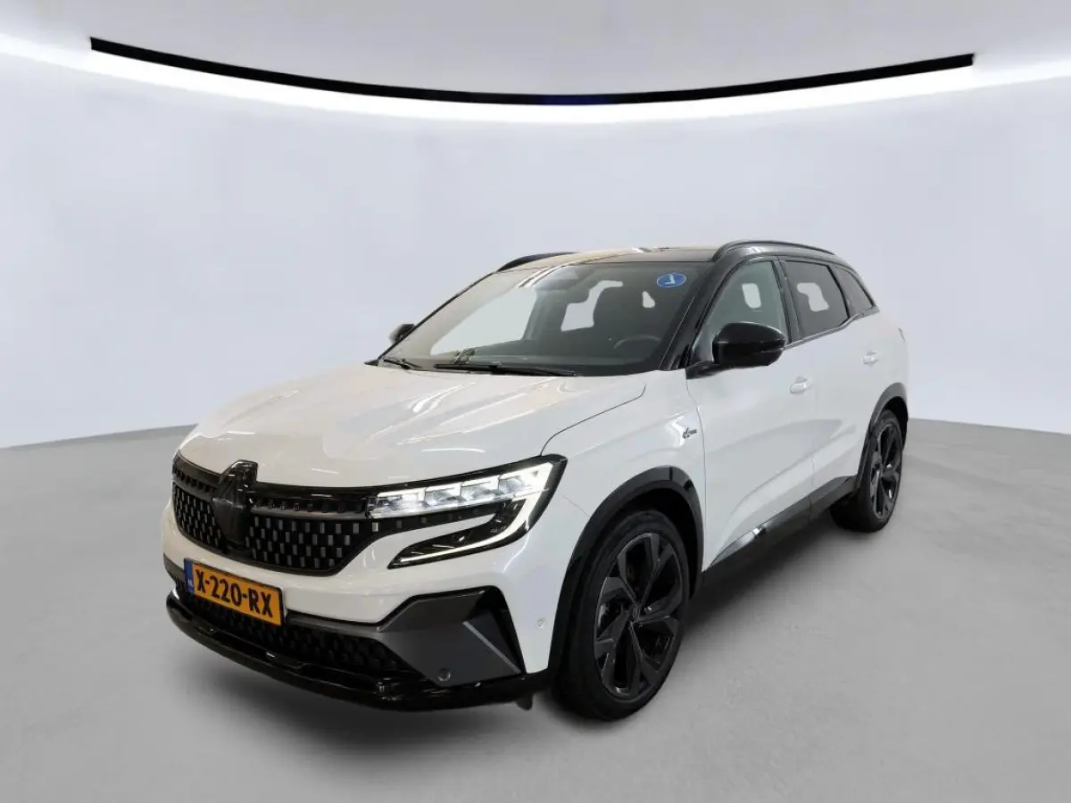 iconic esprit Alpine E-Tech full hybrid 200 | Trekhaak | Harman Kardon |