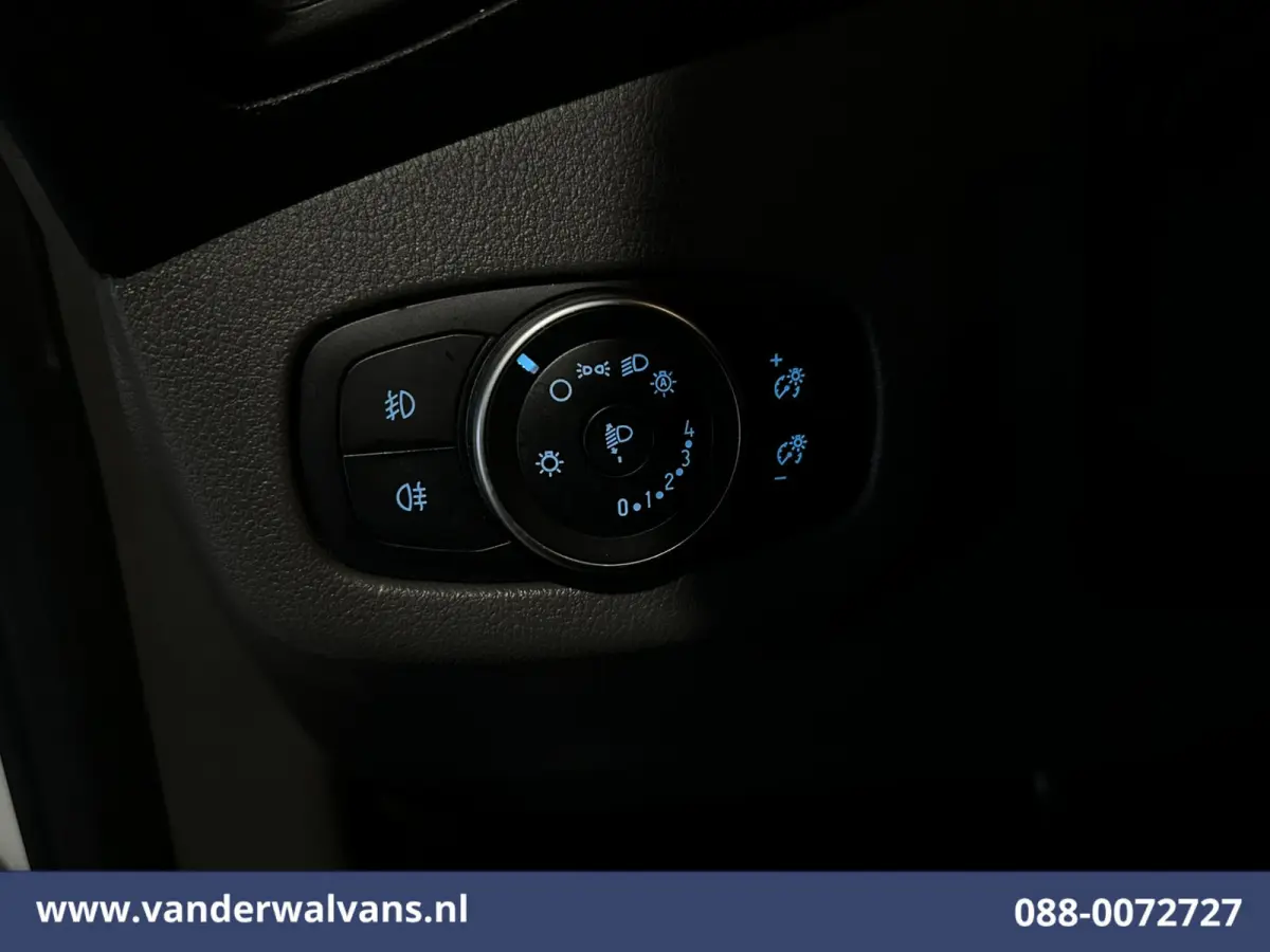 1.5 EcoBlue 101pk L1H1 Euro6 Airco | Camera | Navigatie | Apple Carplay | Stoelverwarming Android Auto, Verwarmde voorruit, Parkeersensoren