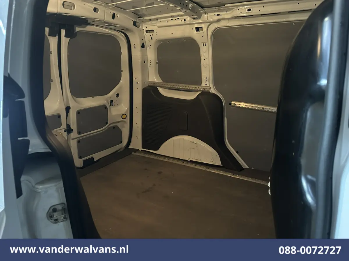 1.5 EcoBlue 101pk L1H1 Euro6 Airco | Camera | Navigatie | Apple Carplay | Stoelverwarming Android Auto, Verwarmde voorruit, Parkeersensoren