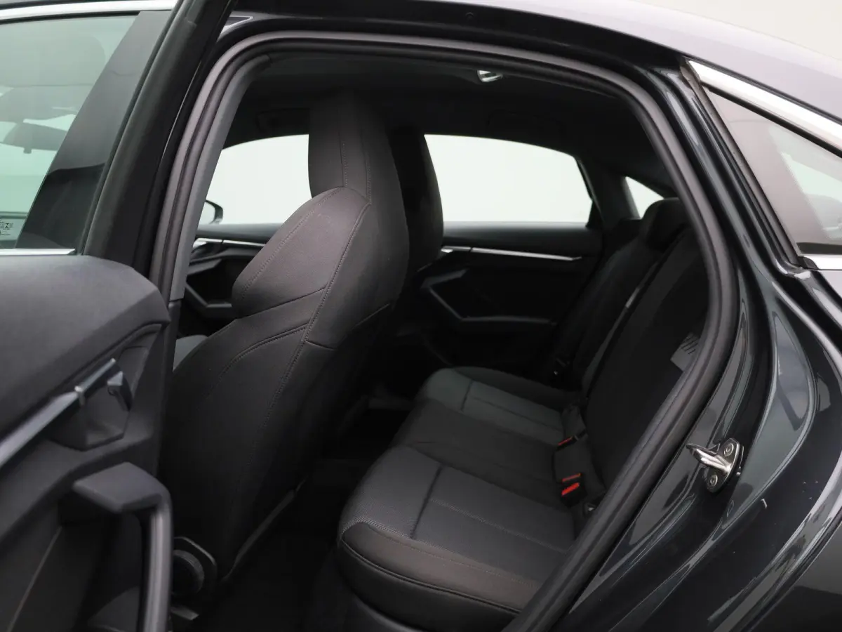 30 TFSI Business edition AUTOMAAT | SPORTSTOELEN | NAVIGATIE | VIRTUEEL | LMV | DAB | LED | CLIMA | CRUISE | 12 MAANDEN BOVAG GARANTIE |