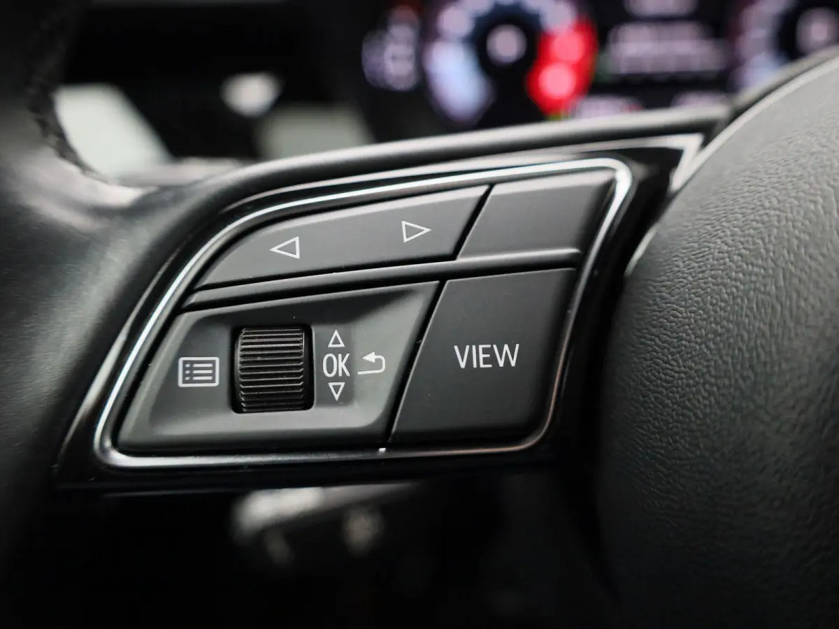 30 TFSI Business edition AUTOMAAT | SPORTSTOELEN | NAVIGATIE | VIRTUEEL | LMV | DAB | LED | CLIMA | CRUISE | 12 MAANDEN BOVAG GARANTIE |