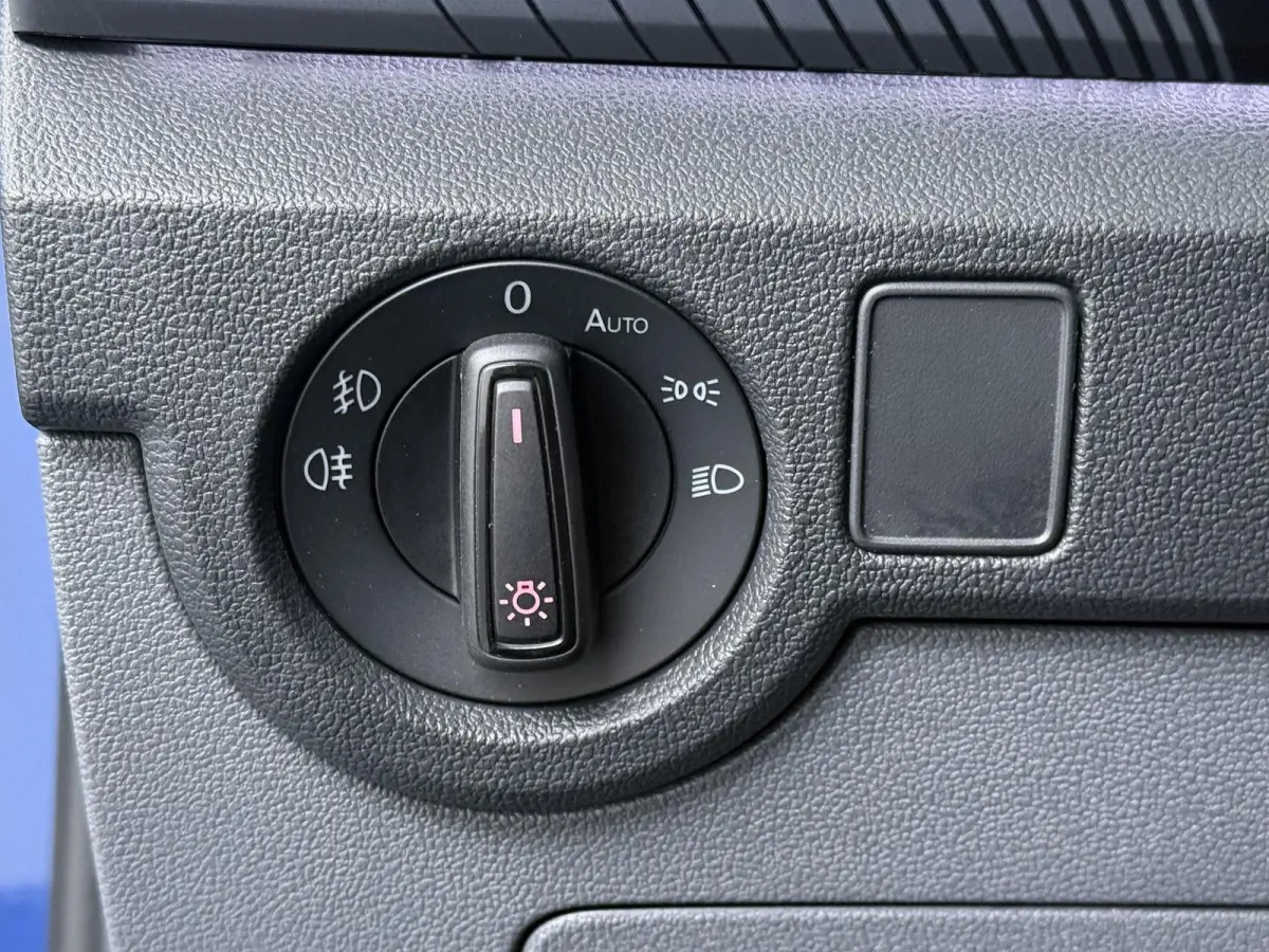 1.0 TSI Style | AUTOMAAT | Navigatie | Parkeercamera | Stoelverw. |