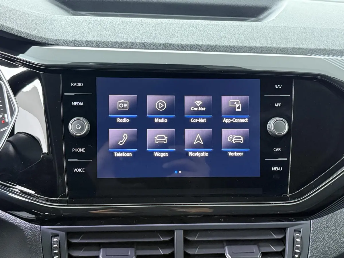 1.0 TSI Style | AUTOMAAT | Navigatie | Parkeercamera | Stoelverw. |