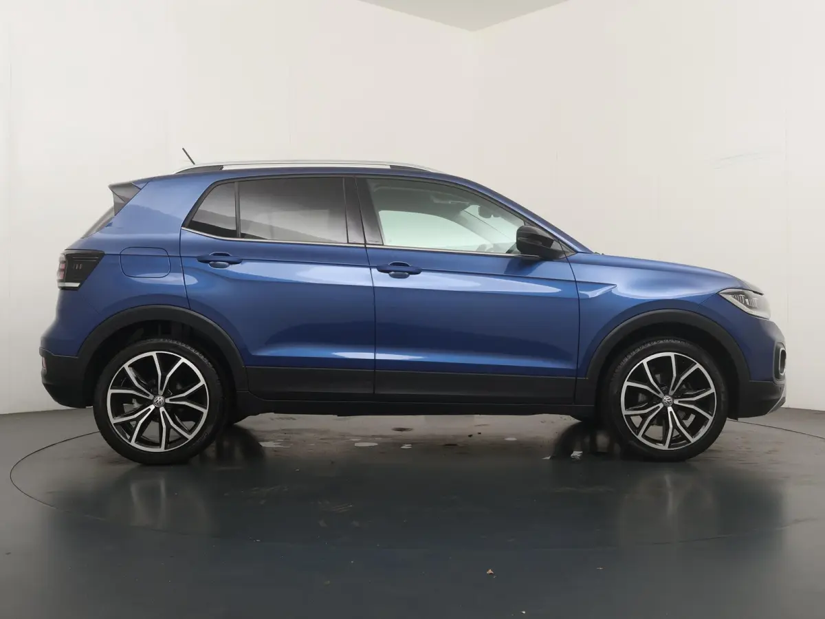 1.0 TSI Style | AUTOMAAT | Navigatie | Parkeercamera | Stoelverw. |