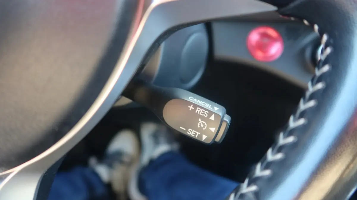 Toyota Yaris 1.5 Hybrid Sport Automaat 2019 Bi-Tone Camera 17” Keyless Cruise Control