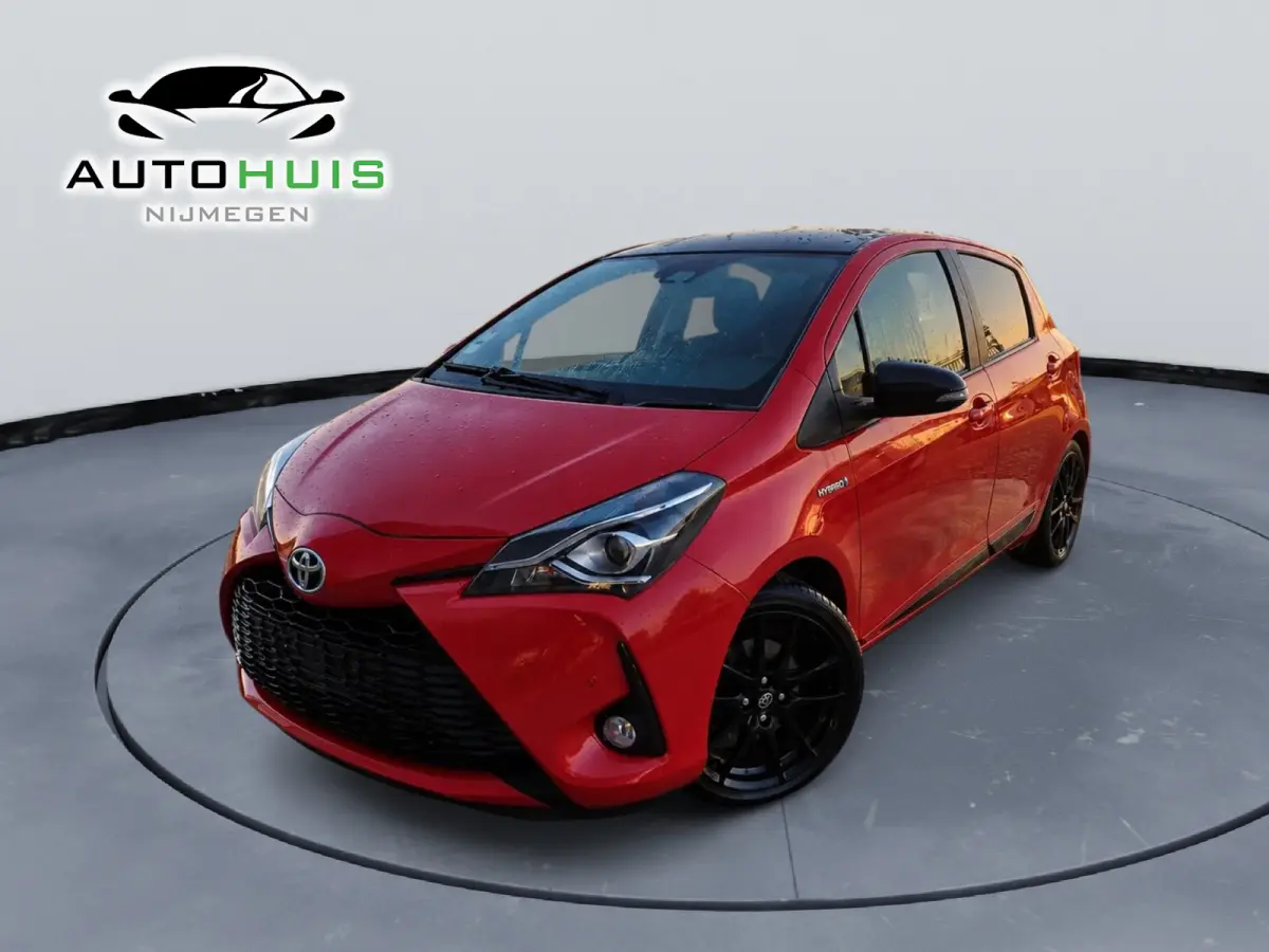 Toyota Yaris 1.5 Hybrid Sport Automaat 2019 Bi-Tone Camera 17” Keyless Cruise Control