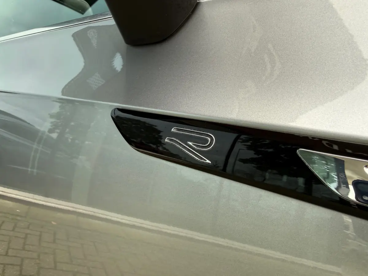1.4 TSI eHybrid R-Line Business+ - Automaat - Winterpakket - Navi - Leder -Org.NL