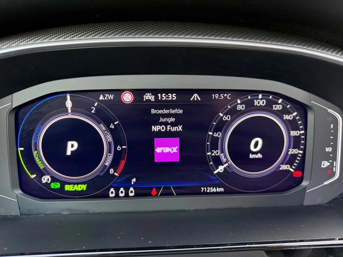 1.4 TSI eHybrid R-Line Business+ - Automaat - Winterpakket - Navi - Leder -Org.NL