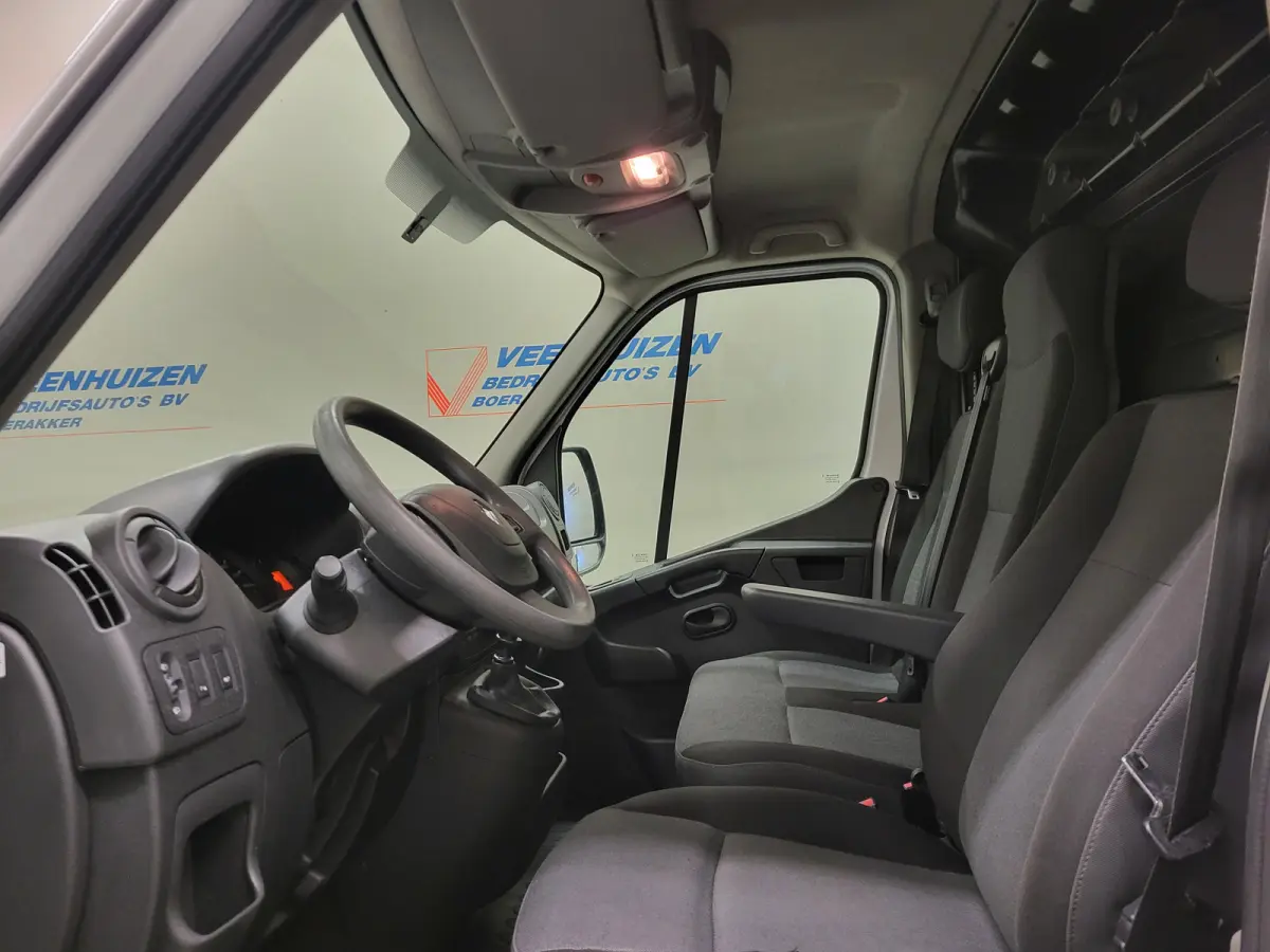 2.3dCi 130pk L2/H2 Imperiaal Euro 6!