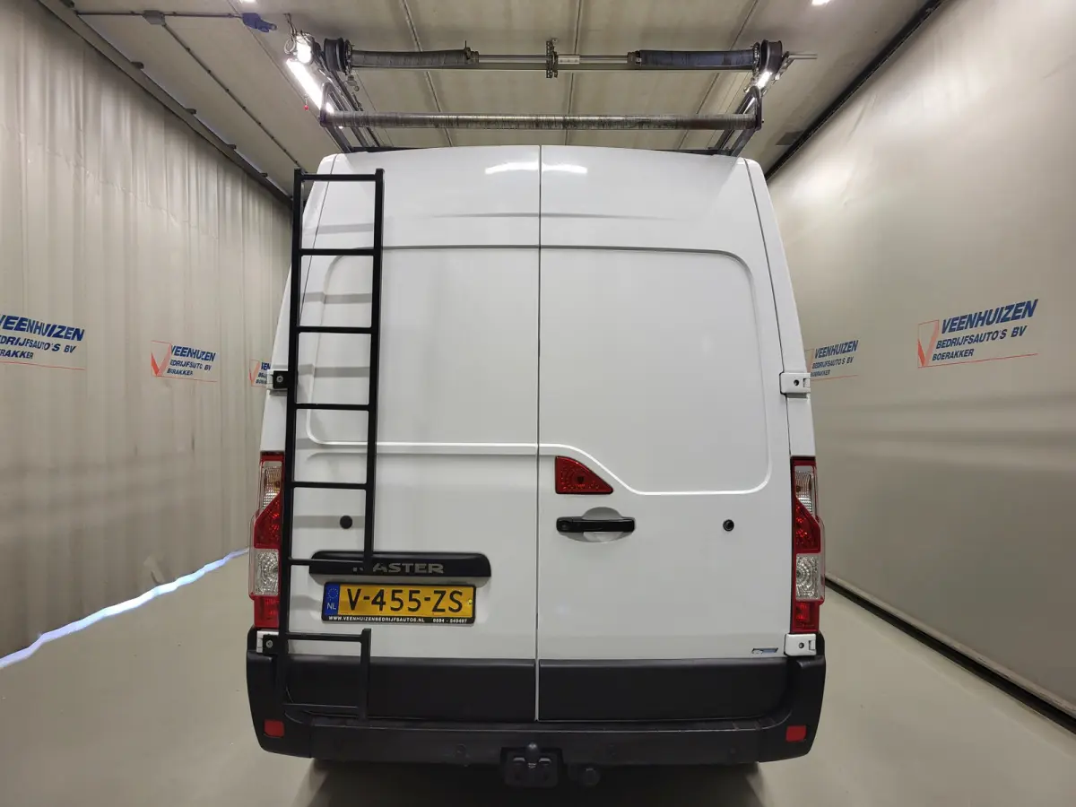 2.3dCi 130pk L2/H2 Imperiaal Euro 6!