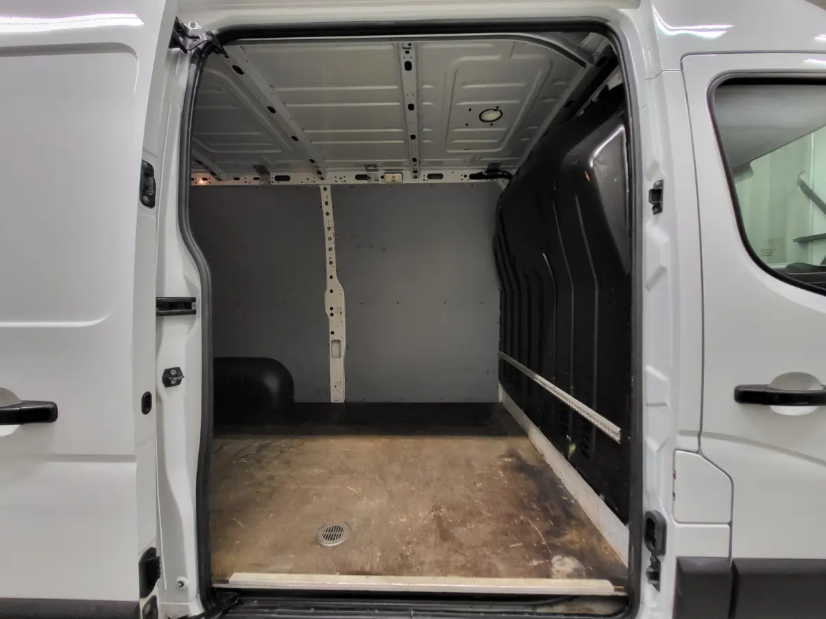 2.3dCi 130pk L2/H2 Imperiaal Euro 6!