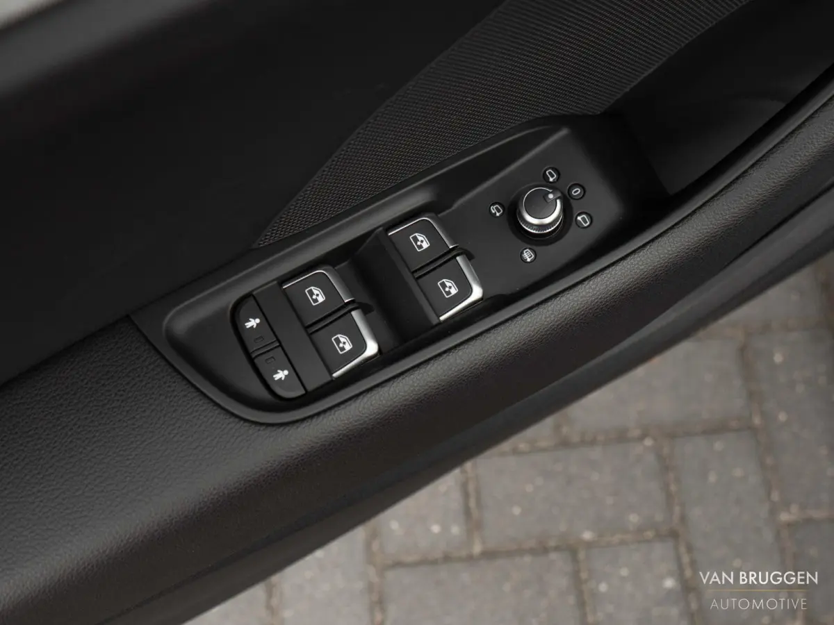 30 TFSI 3x S-Line Pano NAP Automaat