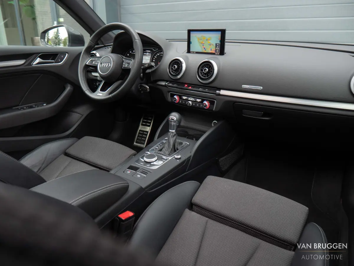 30 TFSI 3x S-Line Pano NAP Automaat