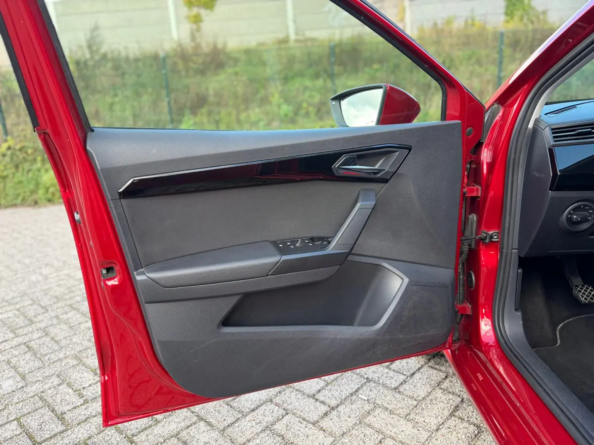 1.0 TSI FR 116PK I CARPLAY I PDC I CRUISE I CLIMA I NWE BANDEN