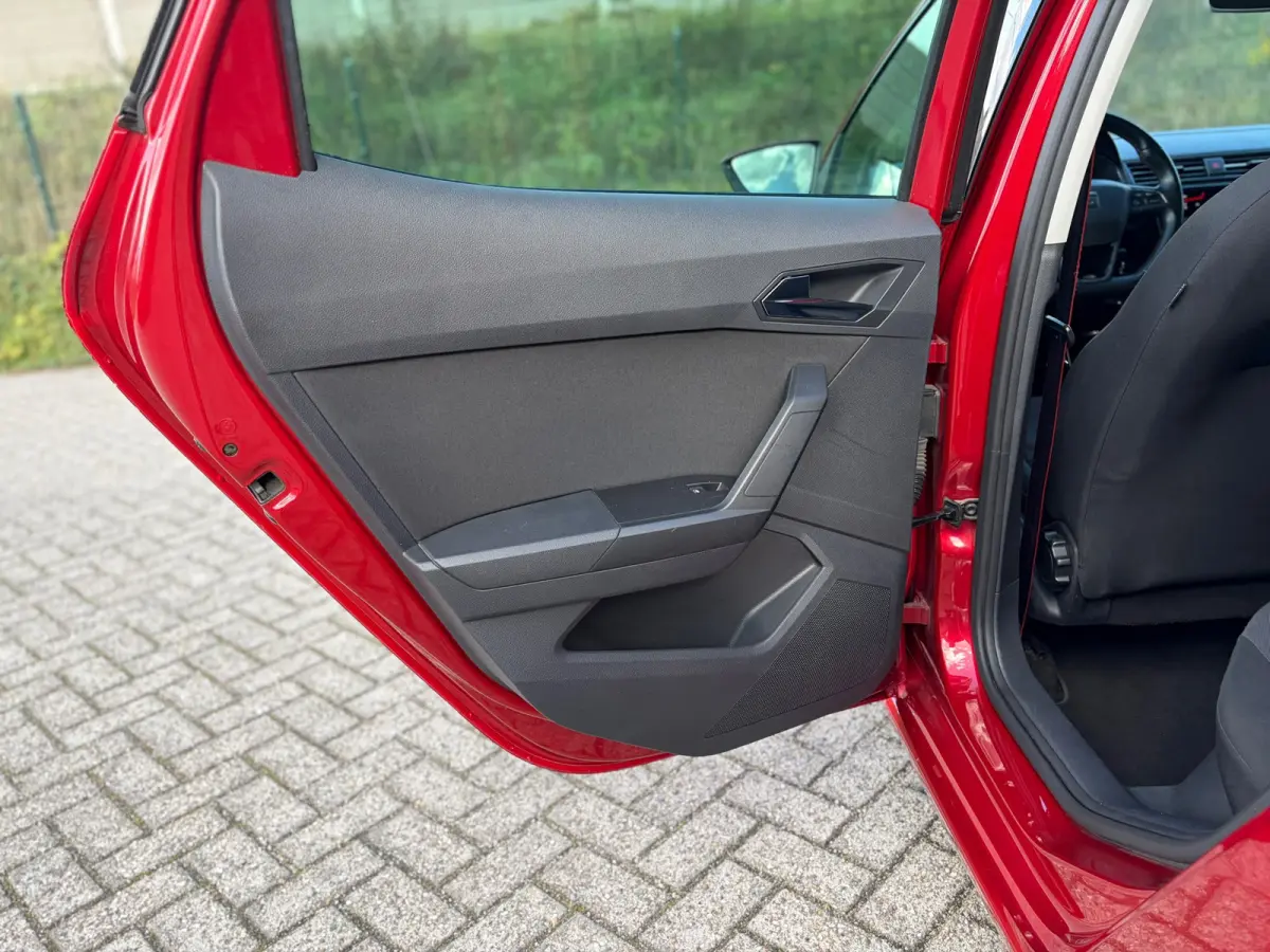 1.0 TSI FR 116PK I CARPLAY I PDC I CRUISE I CLIMA I NWE BANDEN