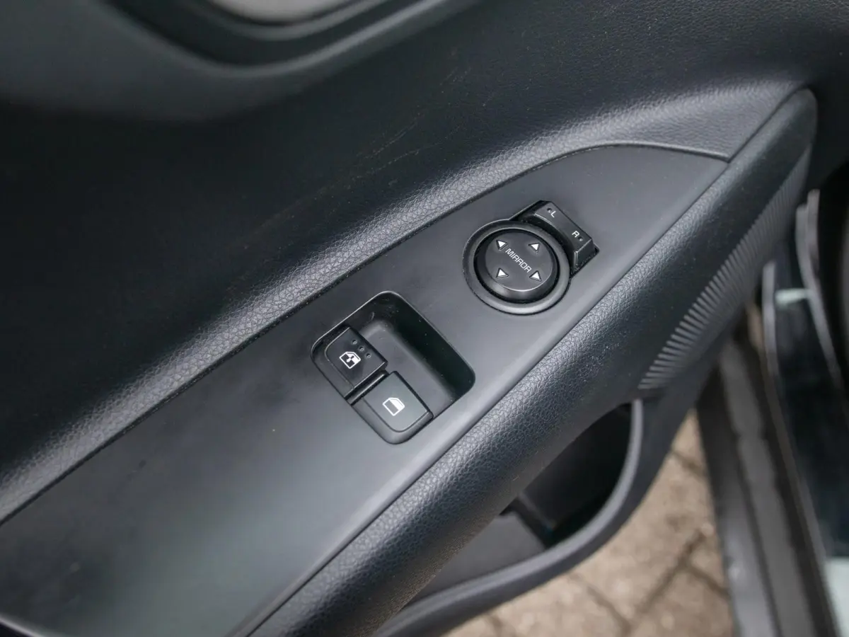 1.0 T-GDi MHEV DynamicLine l Camera l Apple Carplay en Android Auto