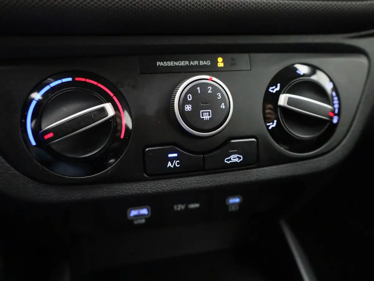 1.0 Comfort | Cruise Control | Lane Assist | Virtual Cockpit | Apple Carplay/Android Auto | Airco |