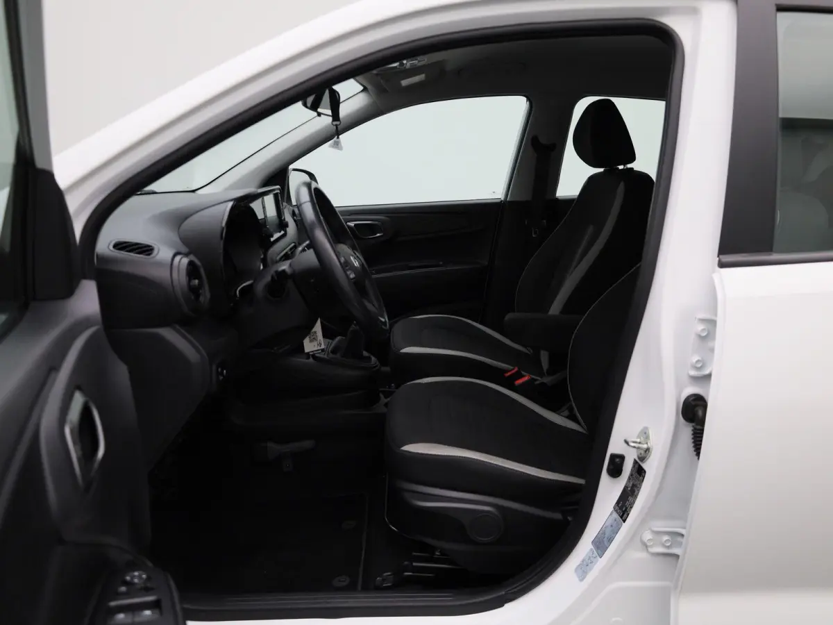 1.0 Comfort | Cruise Control | Lane Assist | Virtual Cockpit | Apple Carplay/Android Auto | Airco |