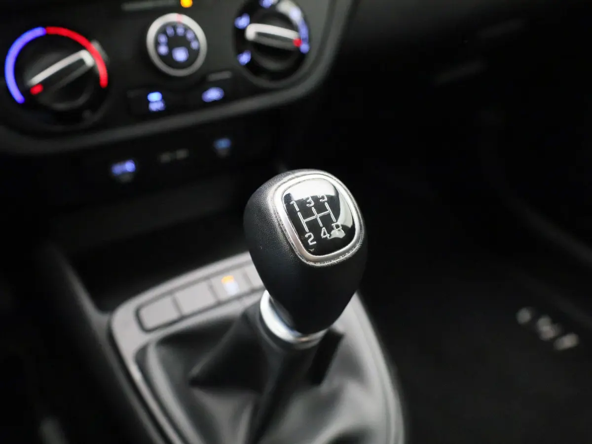 1.0 Comfort | Cruise Control | Lane Assist | Virtual Cockpit | Apple Carplay/Android Auto | Airco |
