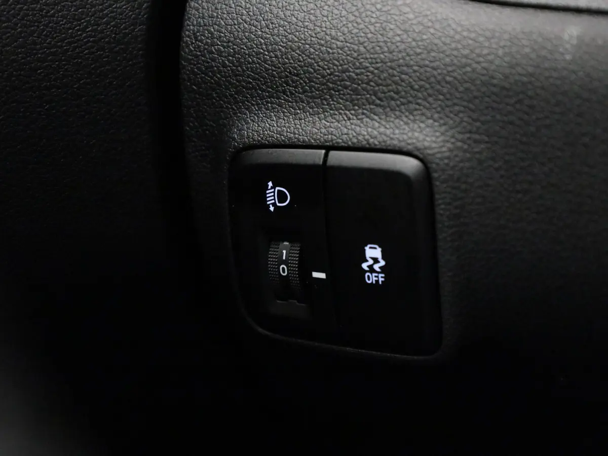 1.0 Comfort | Cruise Control | Lane Assist | Virtual Cockpit | Apple Carplay/Android Auto | Airco |