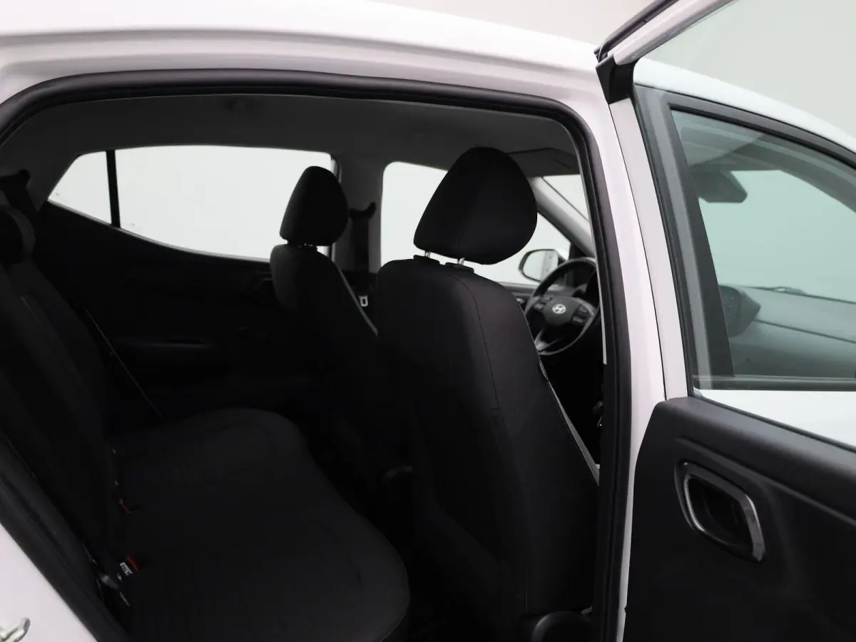 1.0 Comfort | Cruise Control | Lane Assist | Virtual Cockpit | Apple Carplay/Android Auto | Airco |