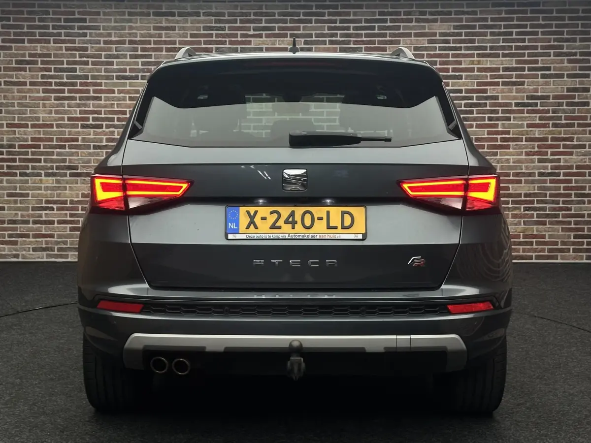 1.5 TSI FR Business Intense Black PANO BEATS AUDIO