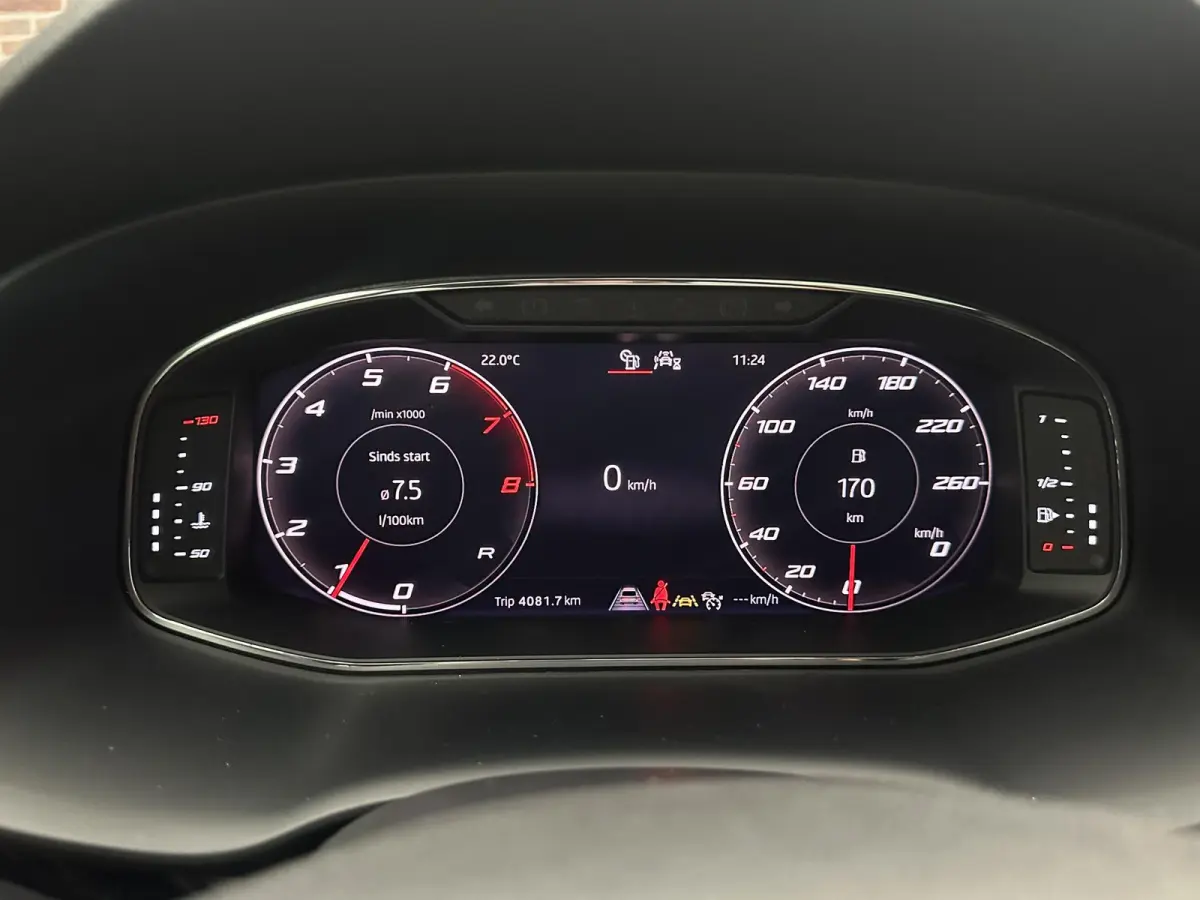 1.5 TSI FR Business Intense Black PANO BEATS AUDIO