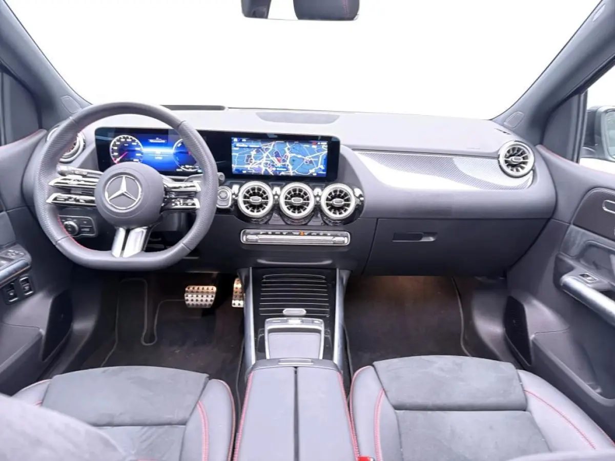 250 e Business Solution AMG / Memory-Stoelen / Panaromadak / Trekhaak / Headup-Display /
