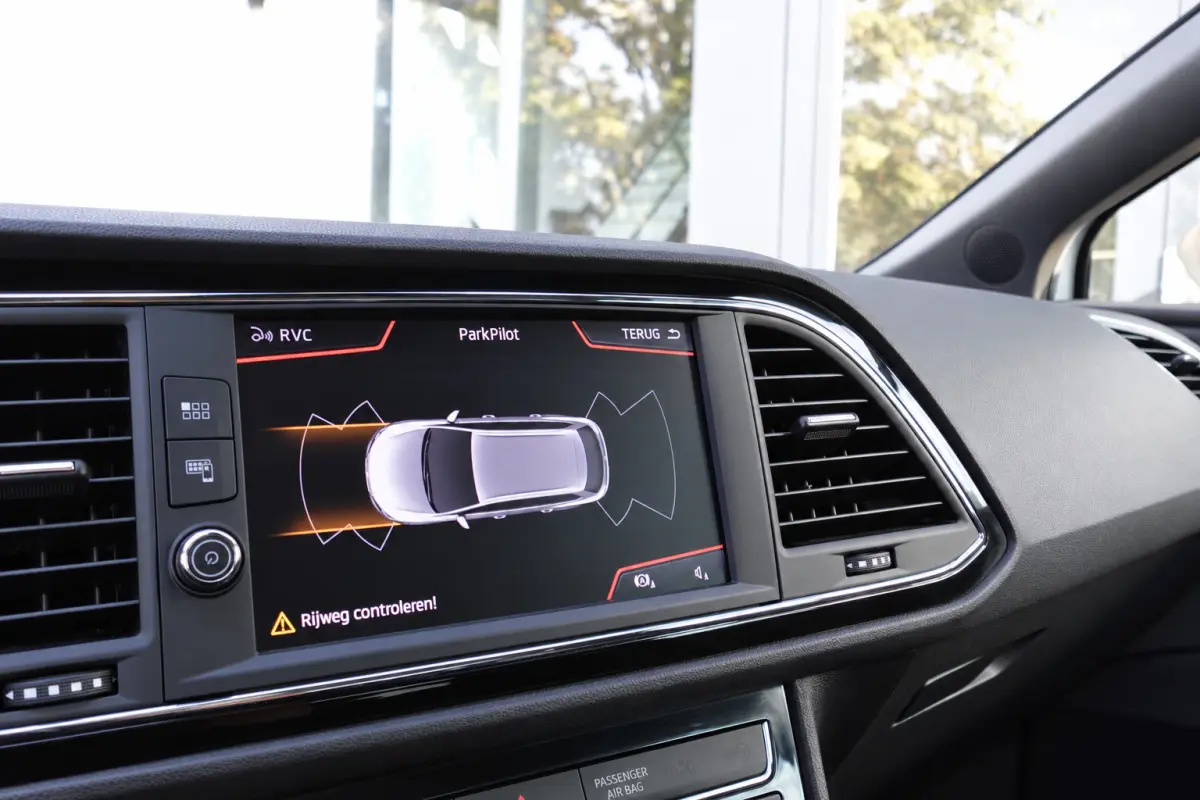 1.5 TSI FR PANO BEATS KEYLESS CAM VOL