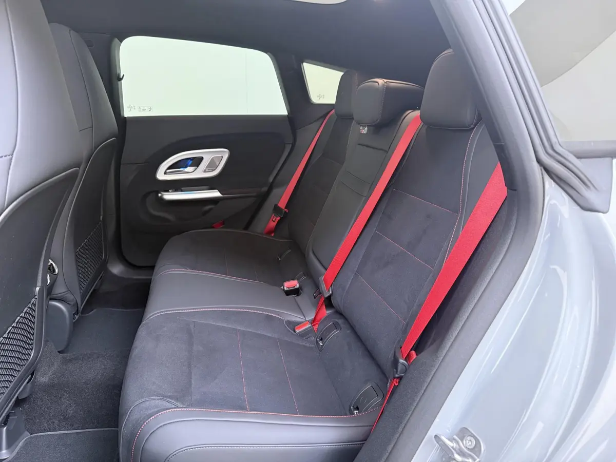 200 Business Solution AMG-Line Plus / Burmester / Memory-Stoelen / Superscreen / Headup-Display /