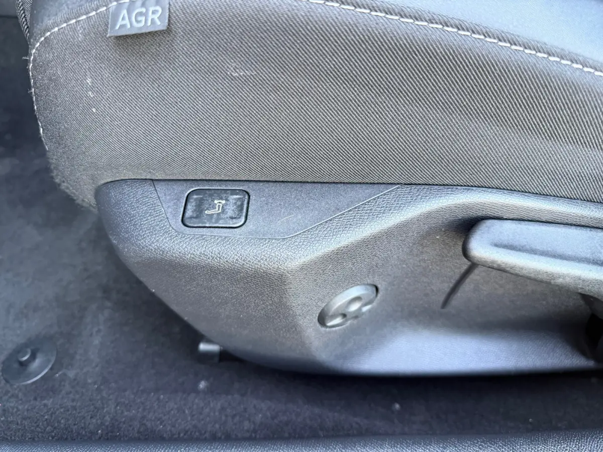 1.2 Turbo Hybrid GS - Automaat - Navi - Camera - Winterpakket - Org.NL