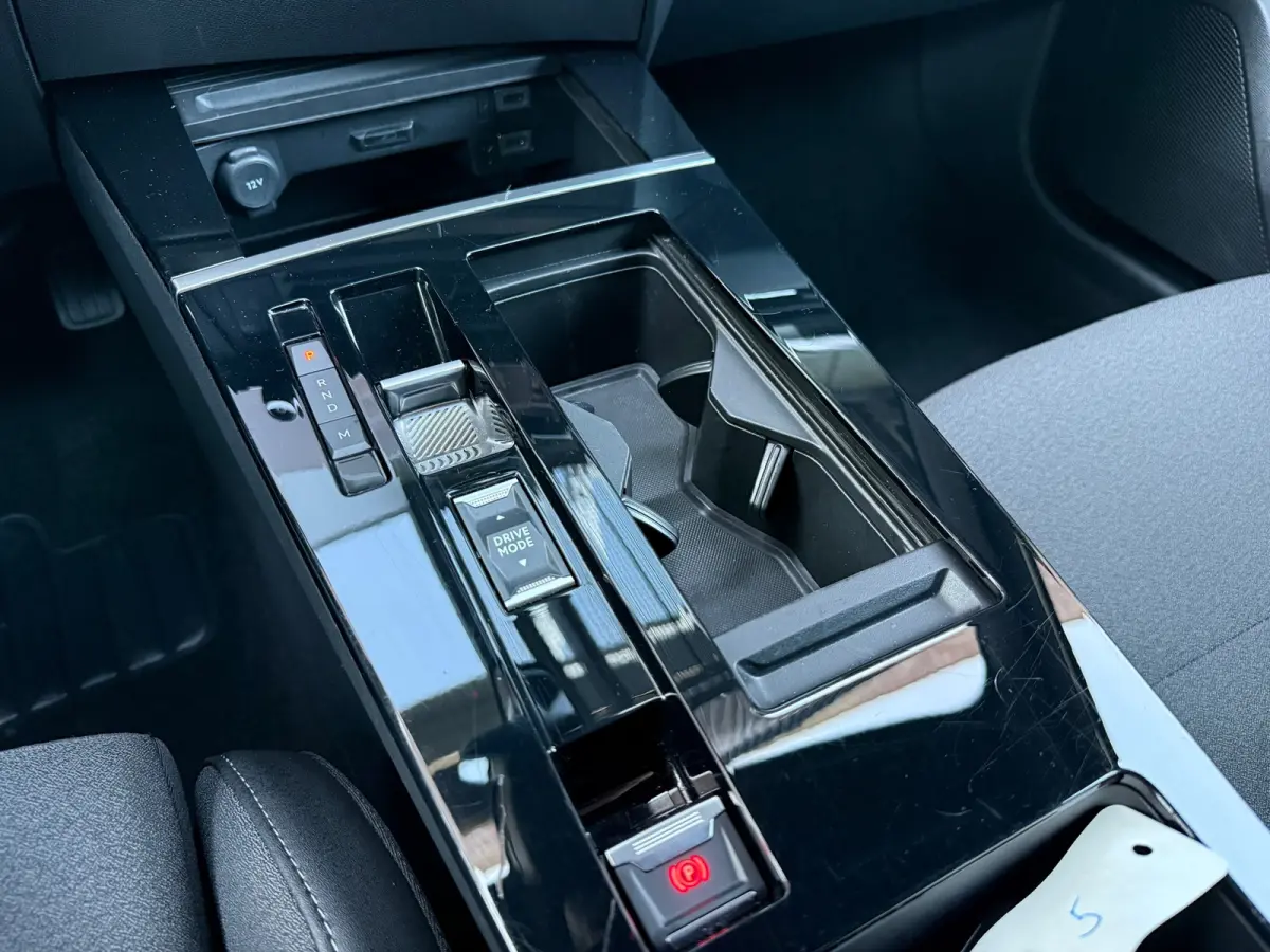 1.2 Turbo Hybrid GS - Automaat - Navi - Camera - Winterpakket - Org.NL