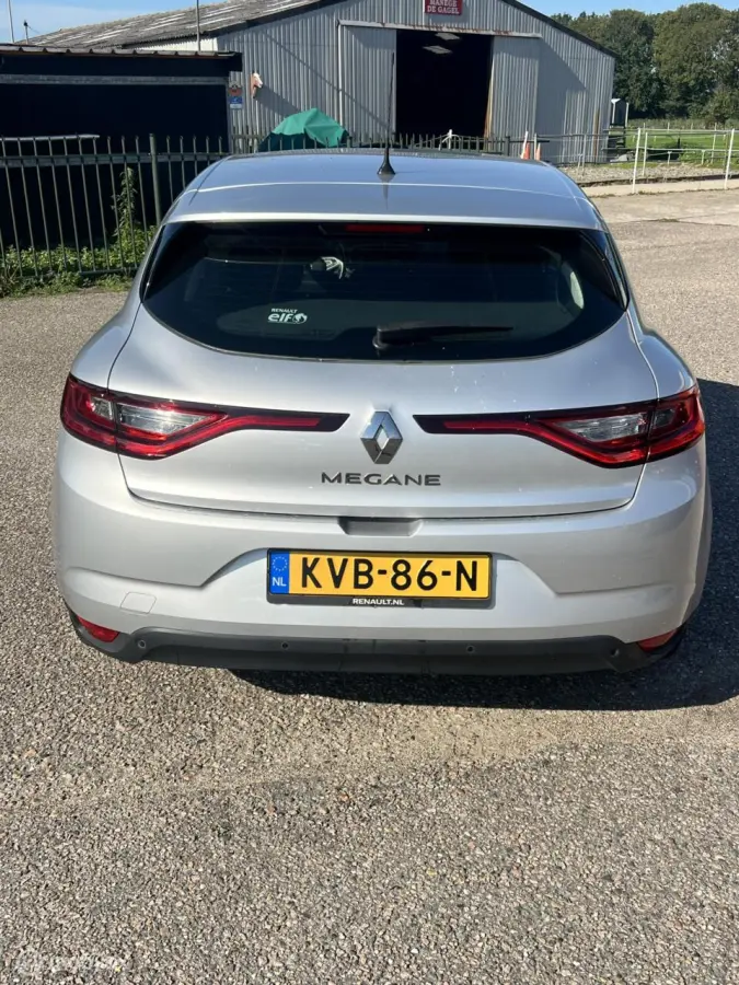 1.5 Blue dCi Limited