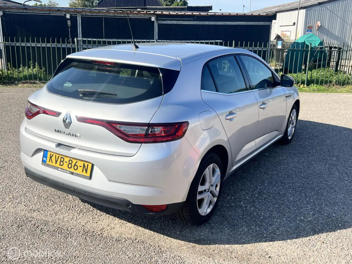 1.5 Blue dCi Limited