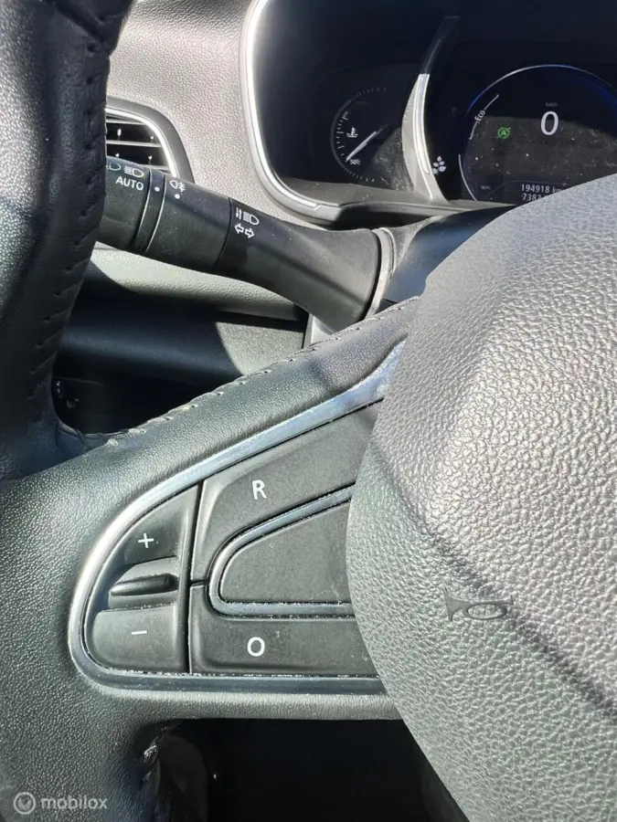 1.5 Blue dCi Limited