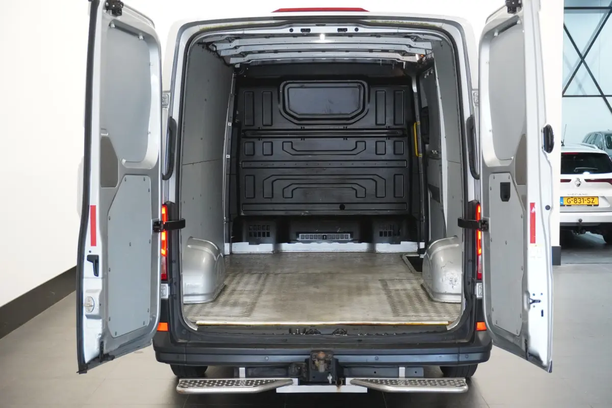 2.0 TDI L3H2 3500KG EURO 6 - Airco - Navi - Cruise - €14.900,- Excl.